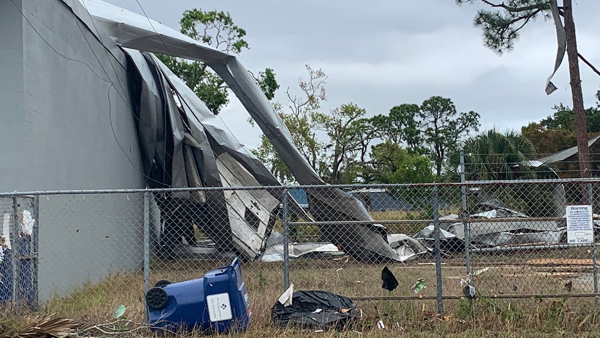 Sarasota buildings, trees damaged by EF1 tornado